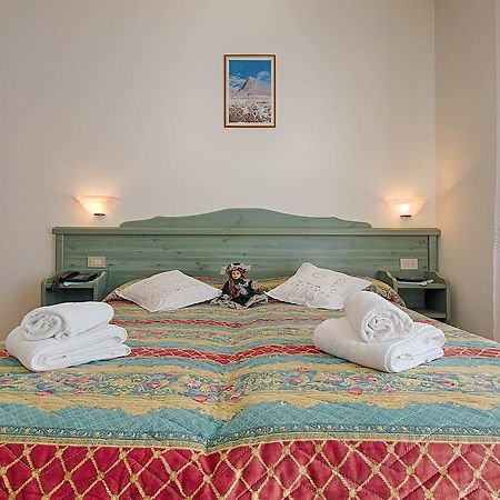 Hotel Aurora Rocca Pietore Luaran gambar
